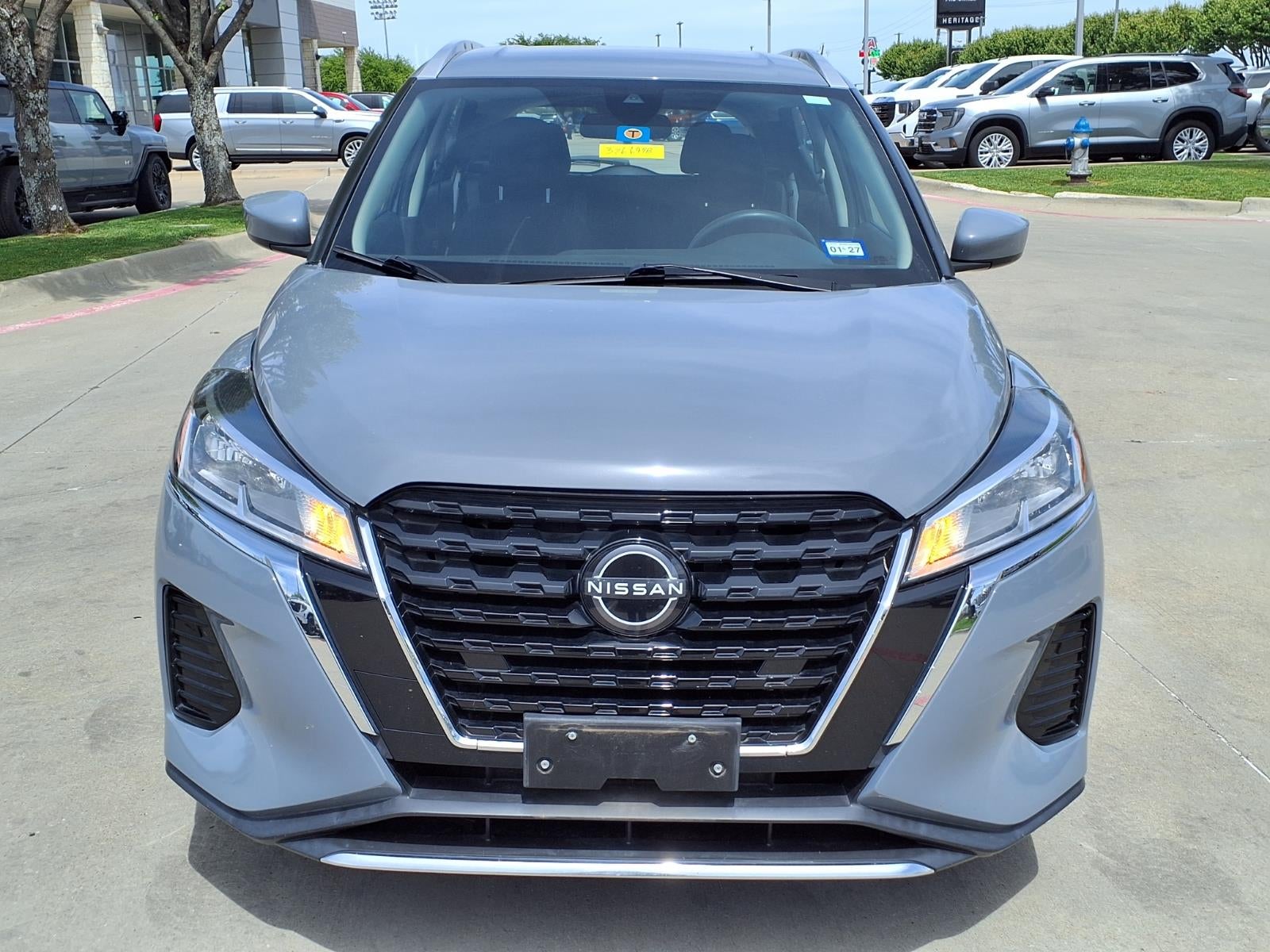 2022 Nissan Kicks SV
