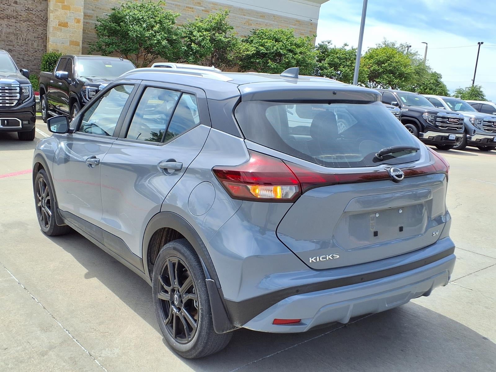 2022 Nissan Kicks SV
