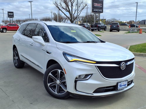 2022 Buick Enclave Essence