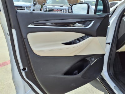 2022 Buick Enclave Essence