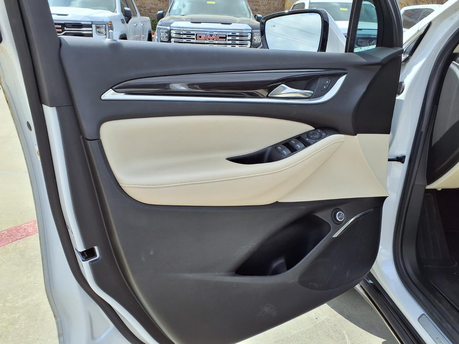 2022 Buick Enclave Essence