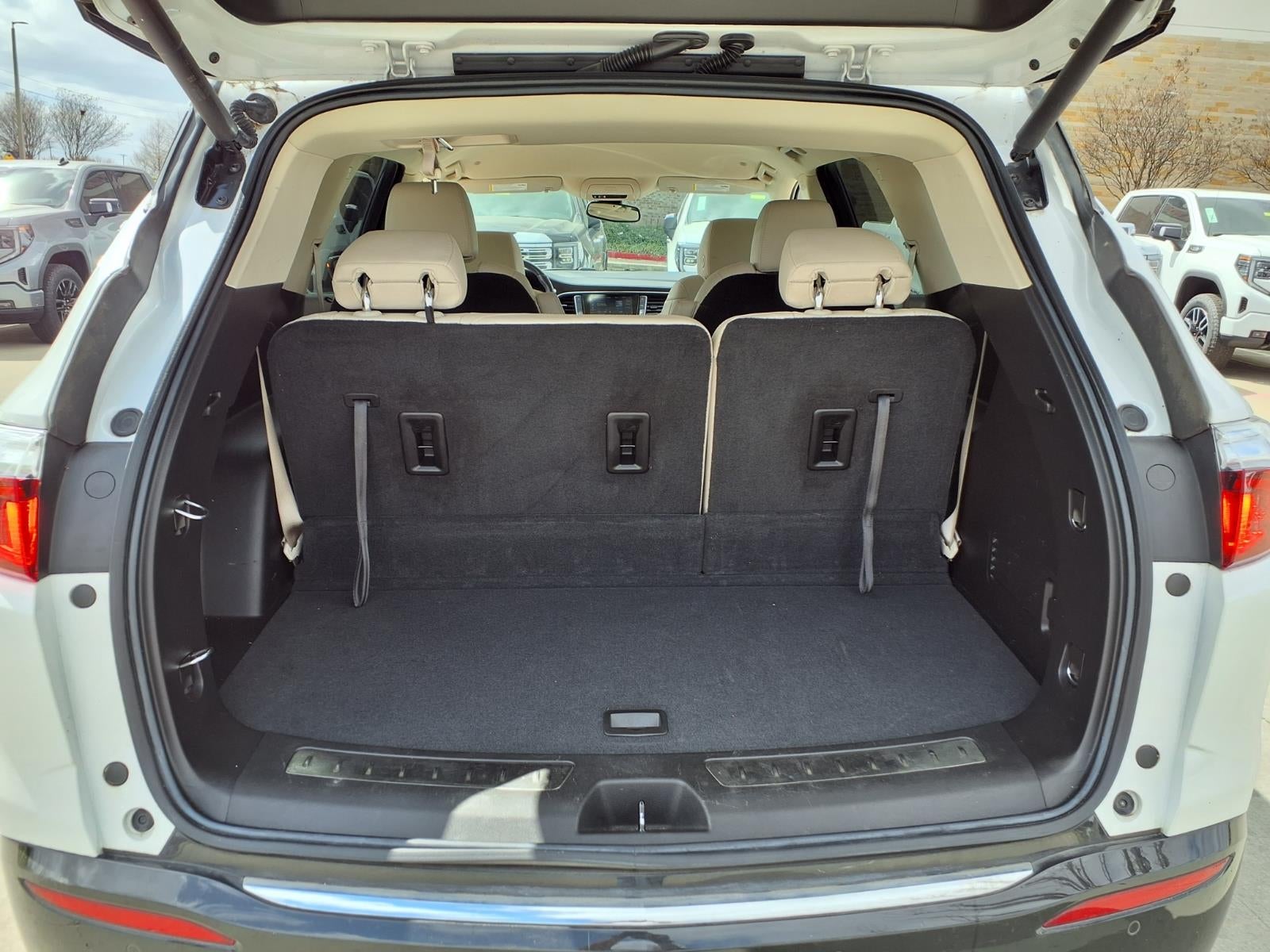 2022 Buick Enclave Essence