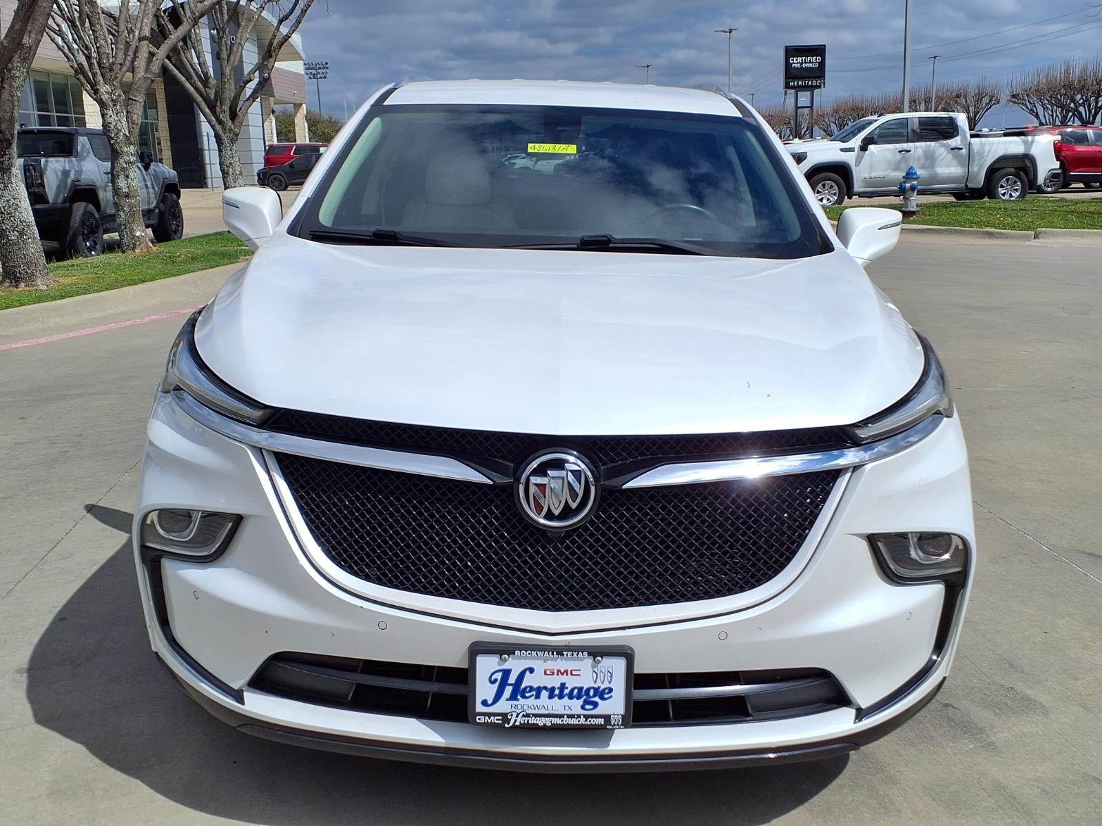 2022 Buick Enclave Essence