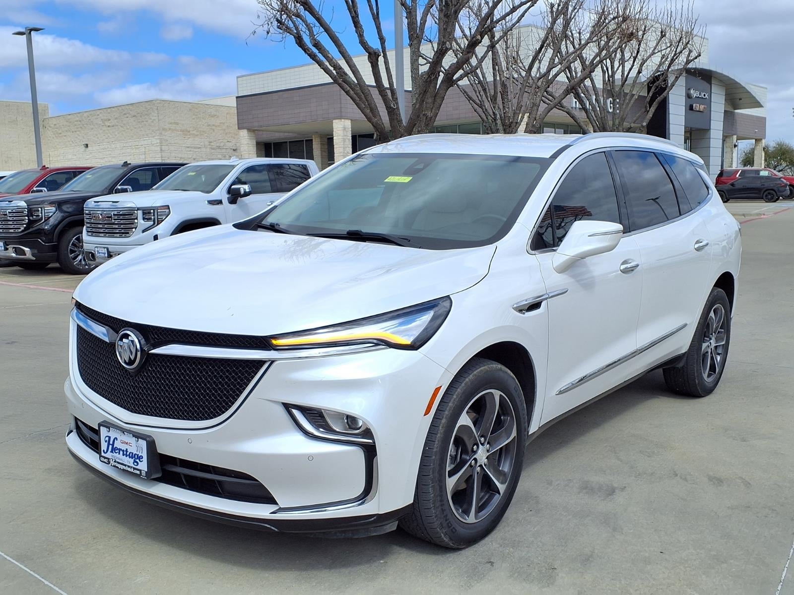 2022 Buick Enclave Essence