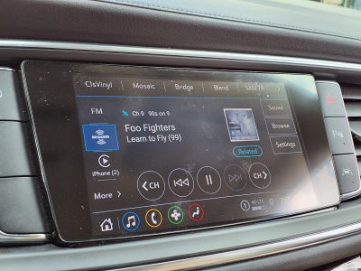 2022 Buick Enclave Essence