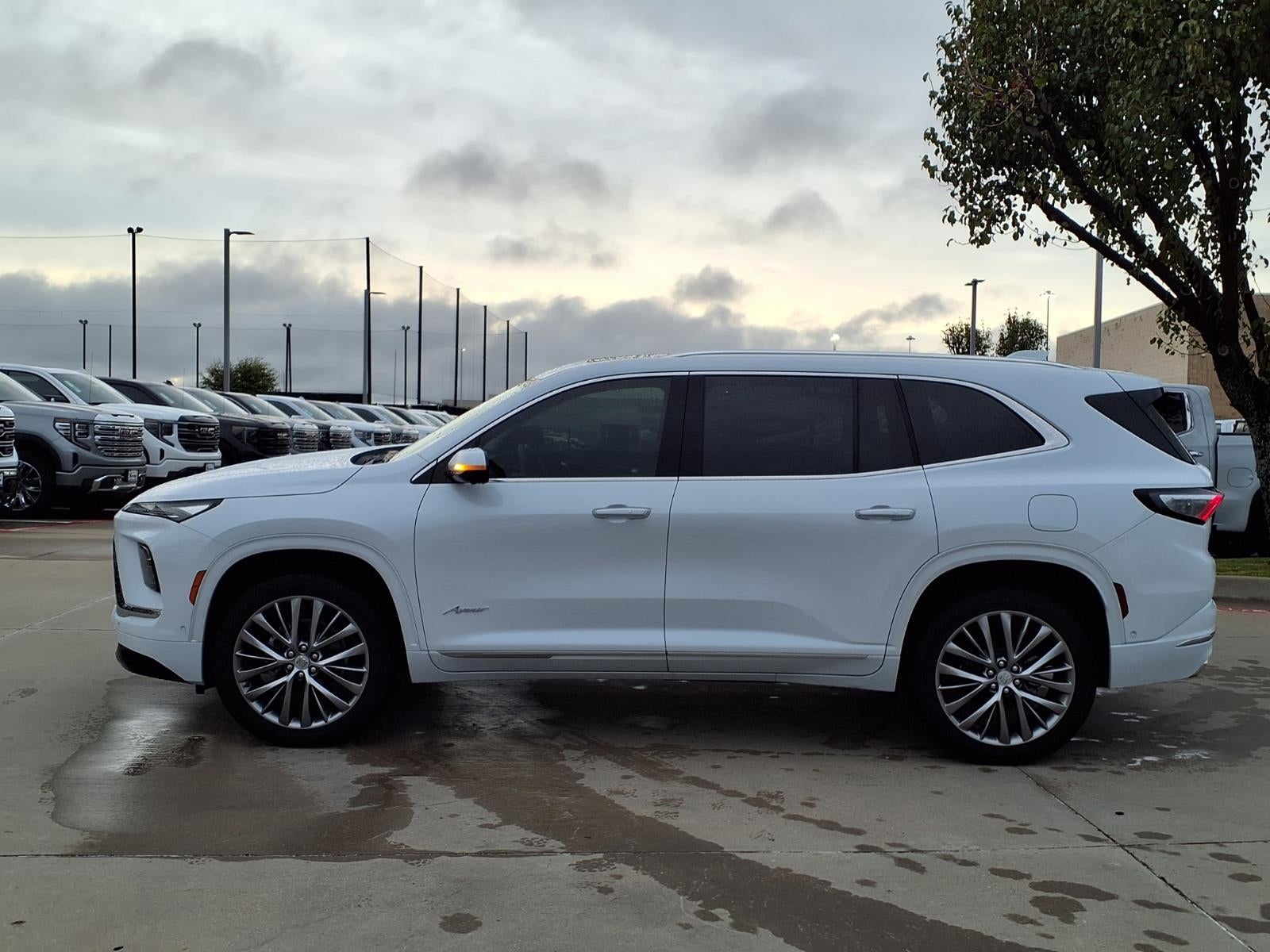 2026 Buick Enclave Avenir SUV FWD