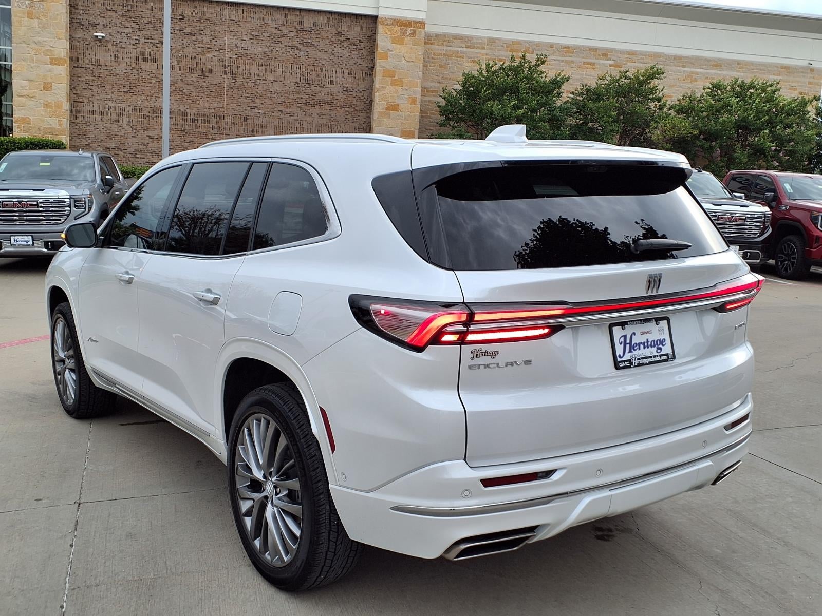 2025 Buick Enclave Avenir