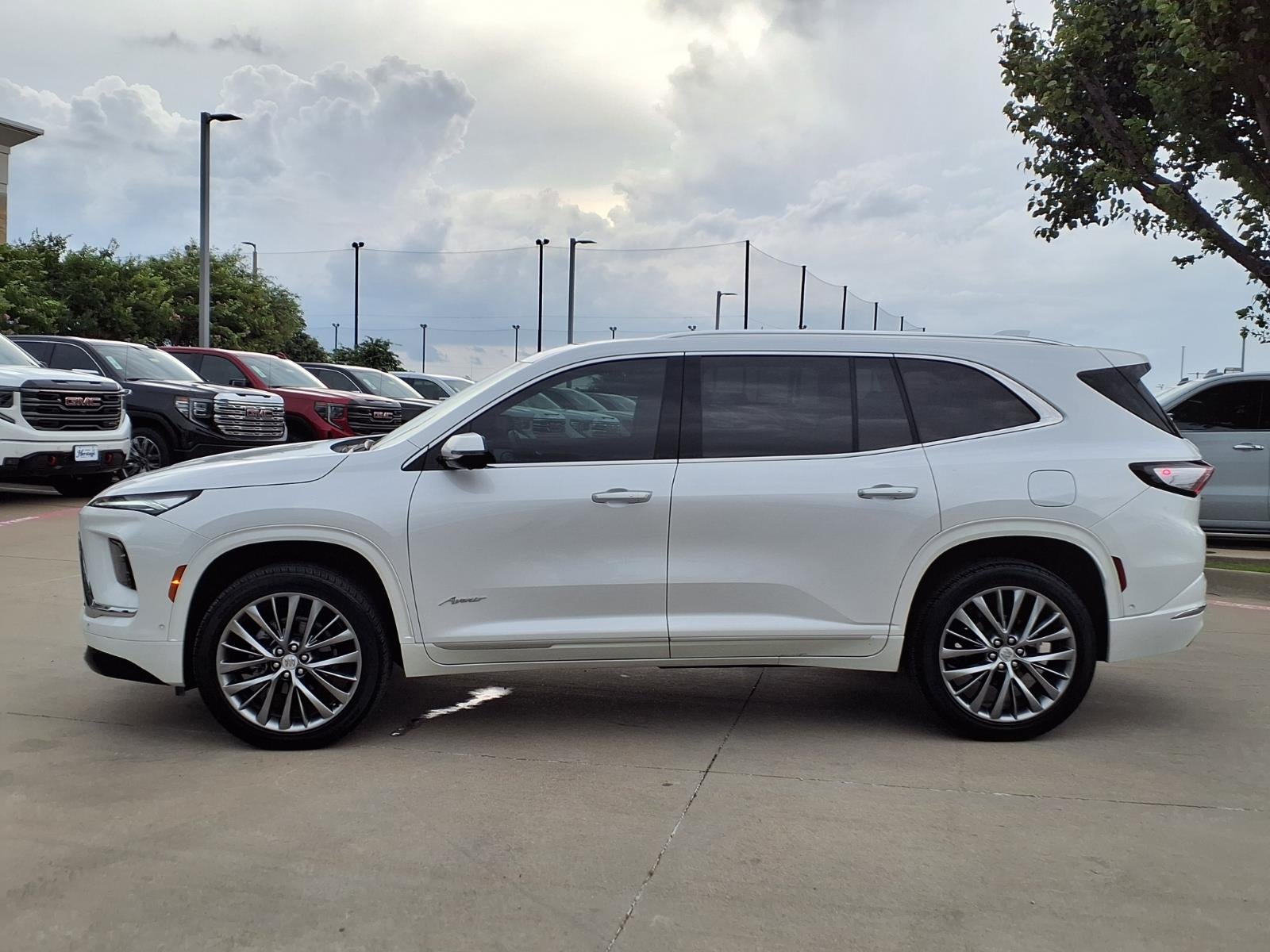 2025 Buick Enclave Avenir