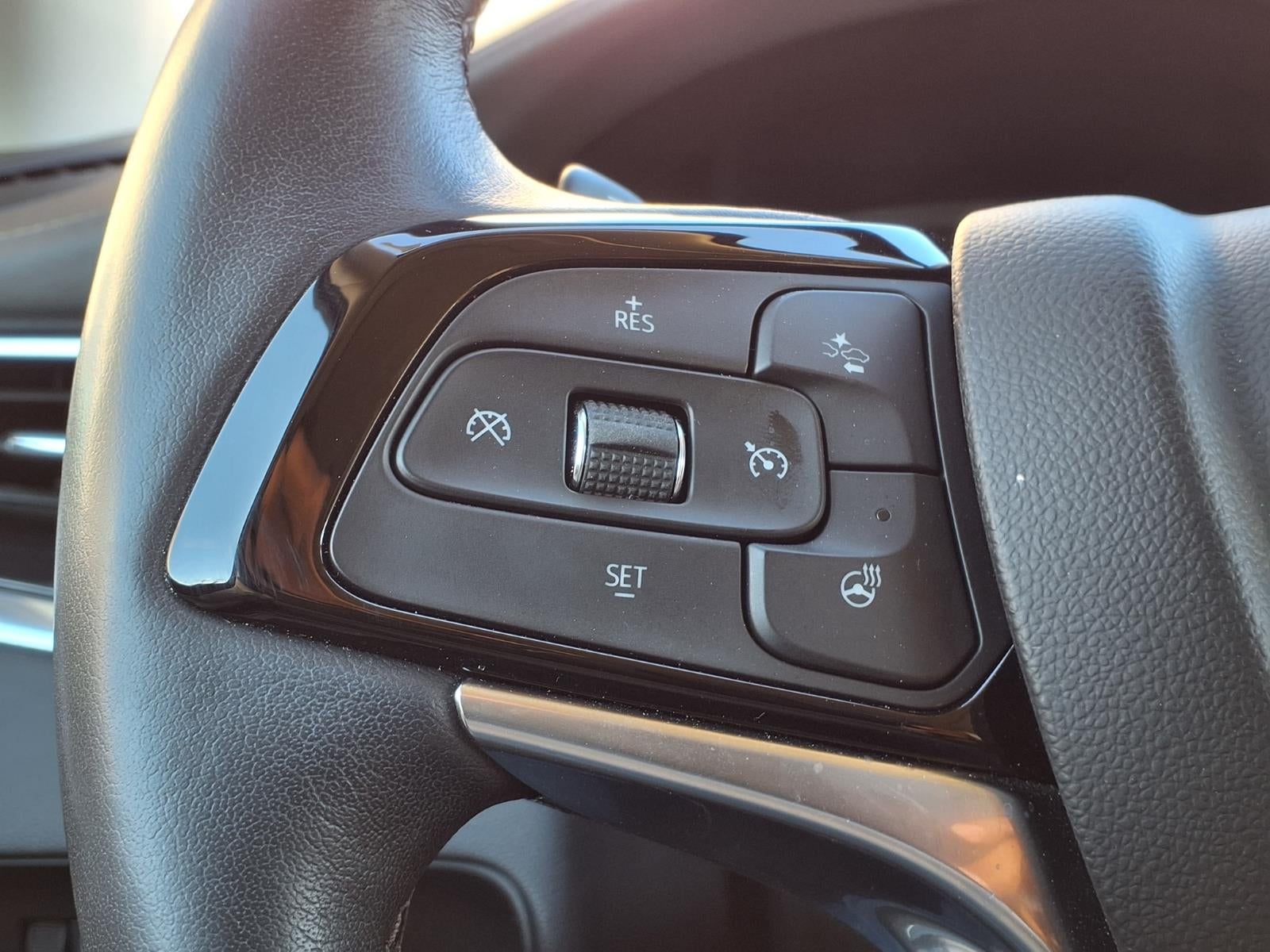 2022 Buick Enclave Essence