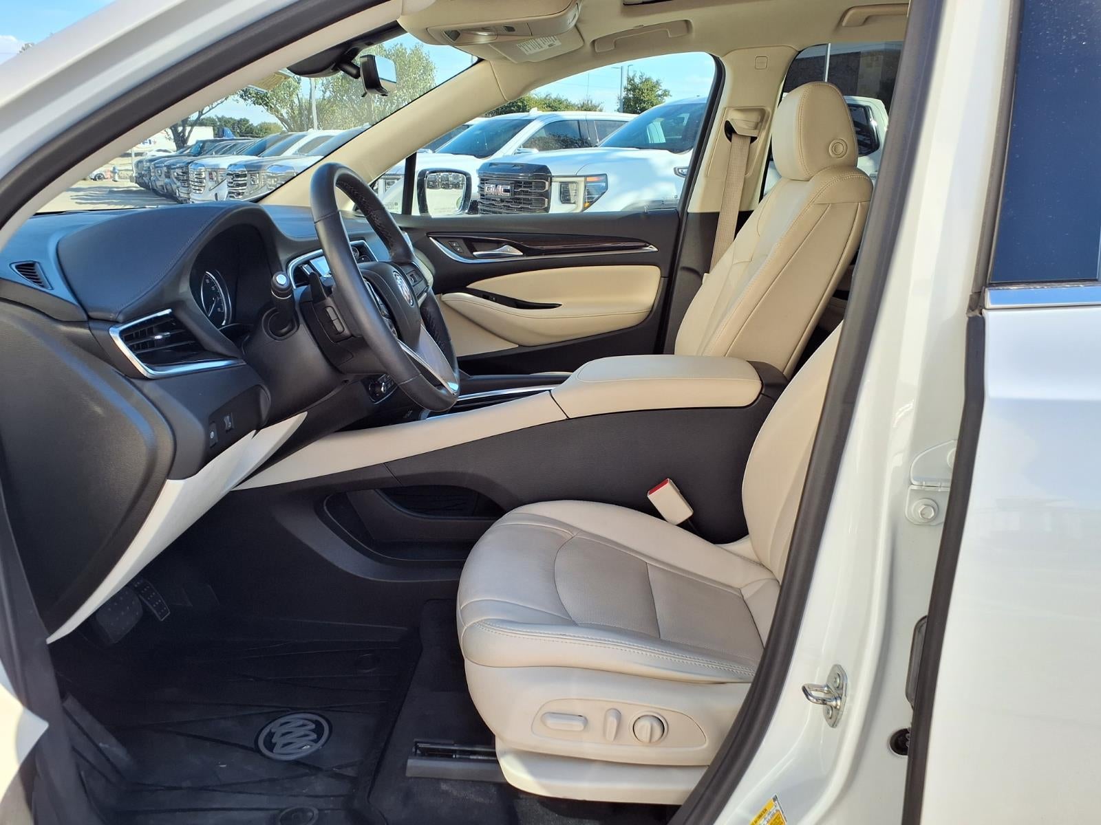 2022 Buick Enclave Essence