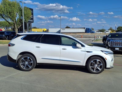 2022 Buick Enclave Essence