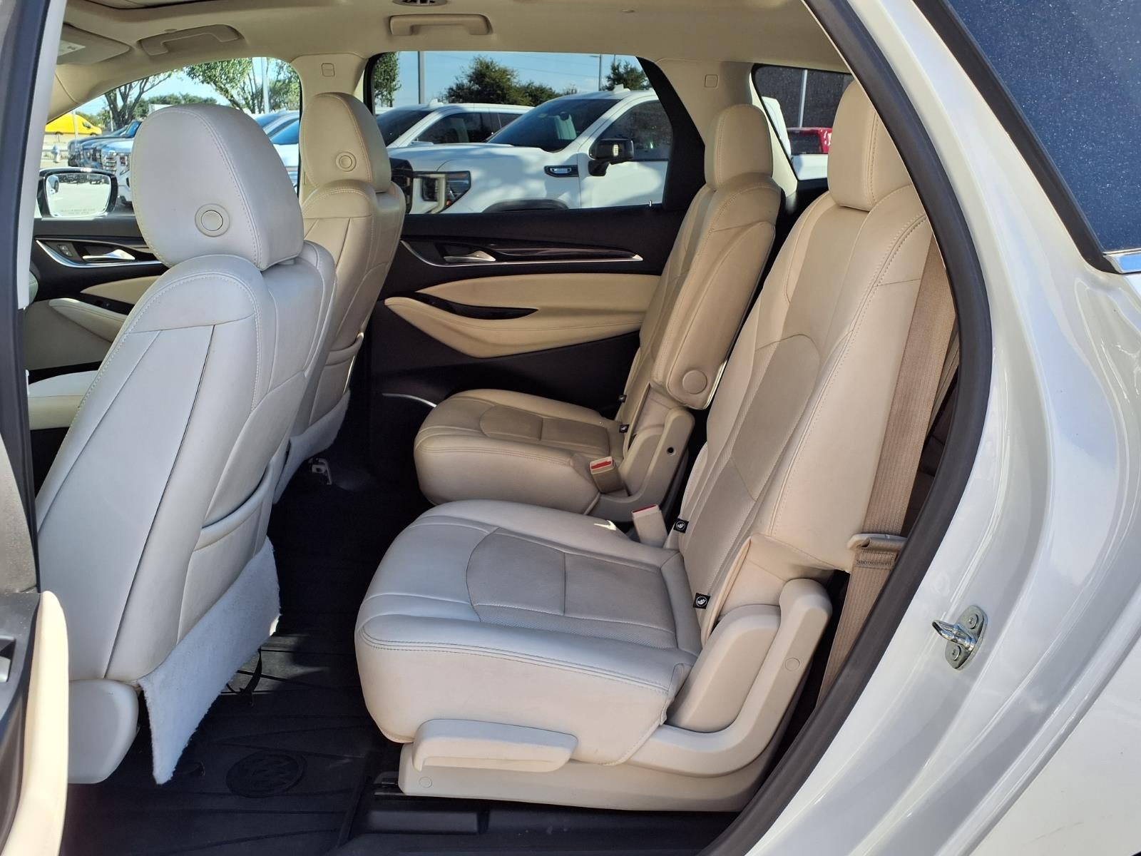 2022 Buick Enclave Essence