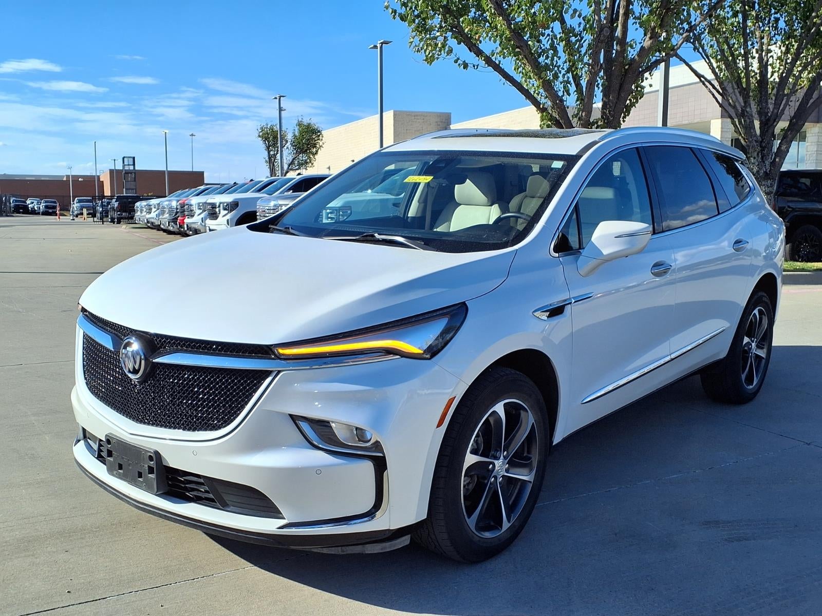 2022 Buick Enclave Essence