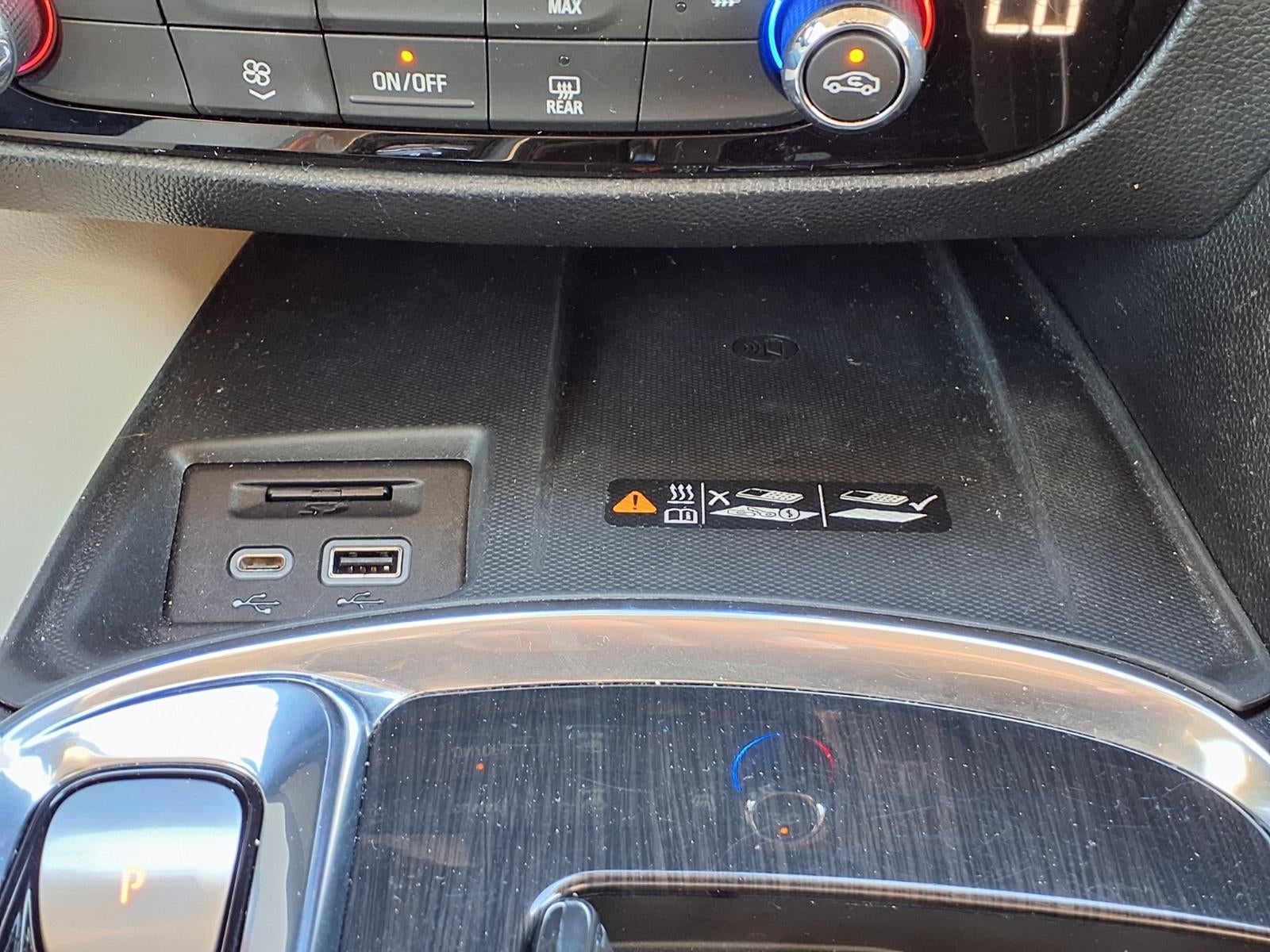 2022 Buick Enclave Essence