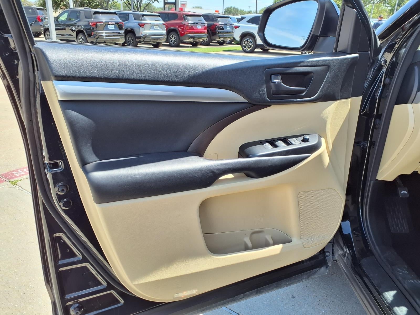 2017 Toyota Highlander LE Plus