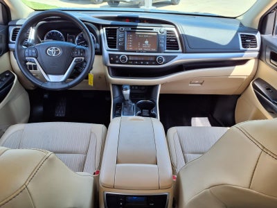 2017 Toyota Highlander LE Plus