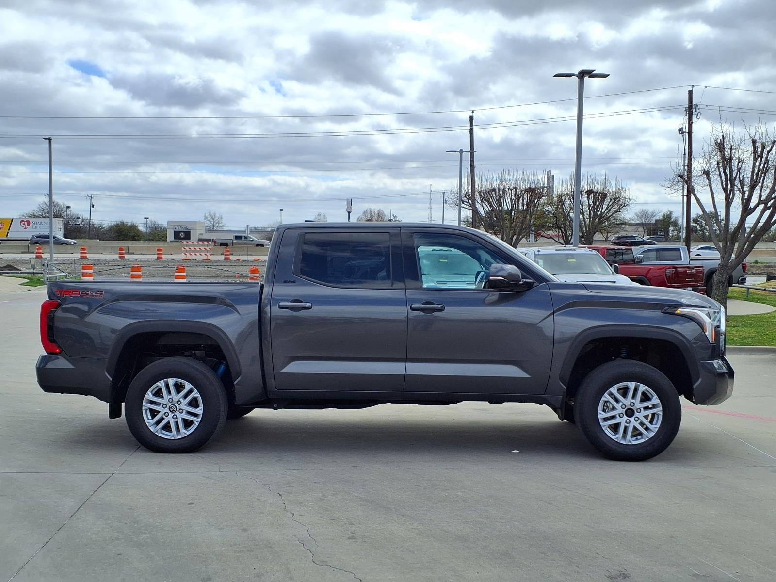 2022 Toyota Tundra 4WD SR5