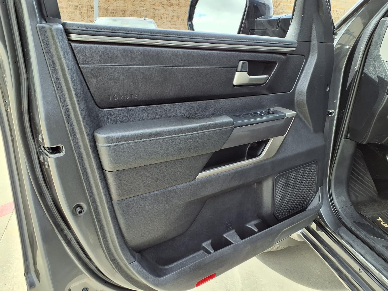 2022 Toyota Tundra 4WD SR5