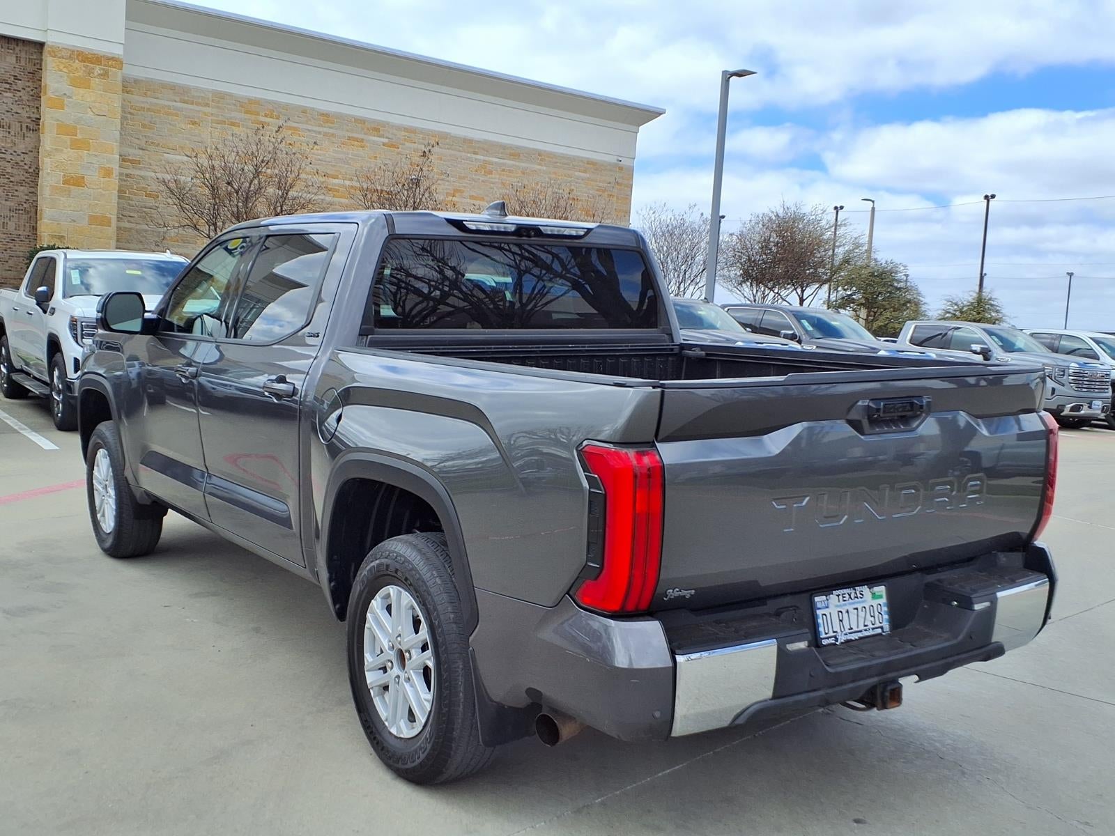 2022 Toyota Tundra 4WD SR5