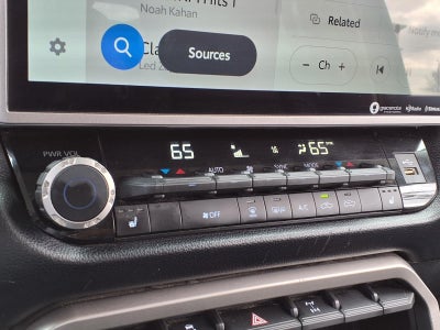 2022 Toyota Tundra 4WD SR5