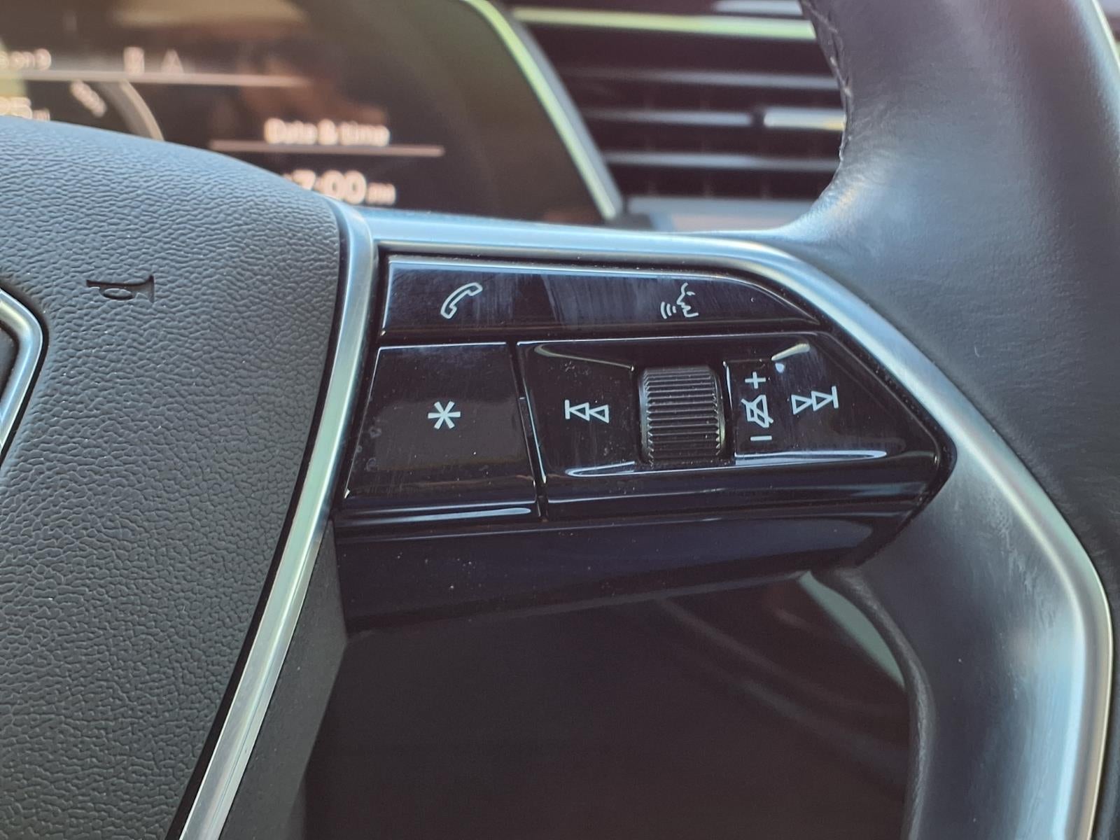 2022 Audi e-tron Premium Plus quattro