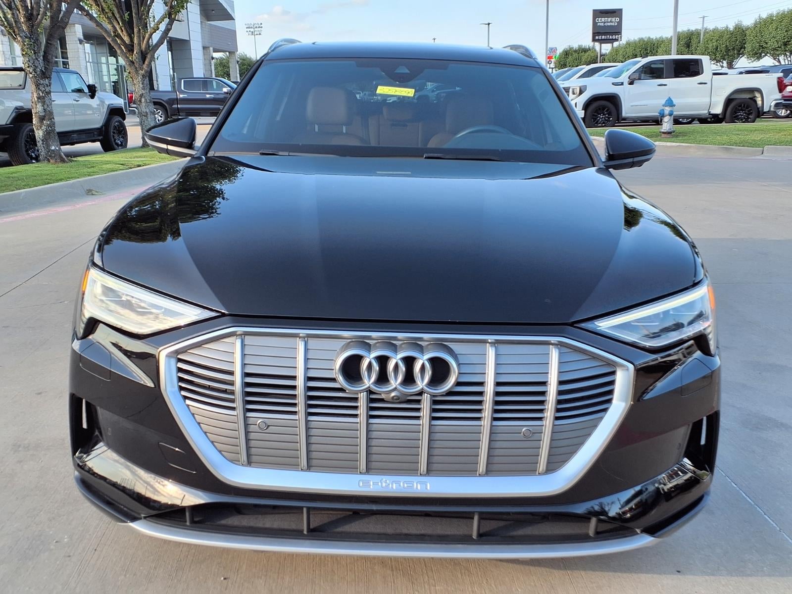 2022 Audi e-tron Premium Plus quattro