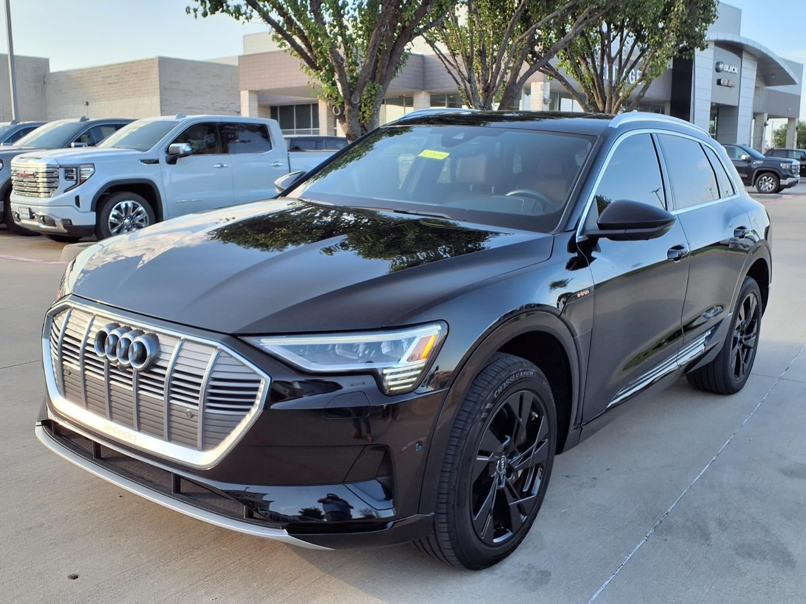 2022 Audi e-tron Premium Plus quattro