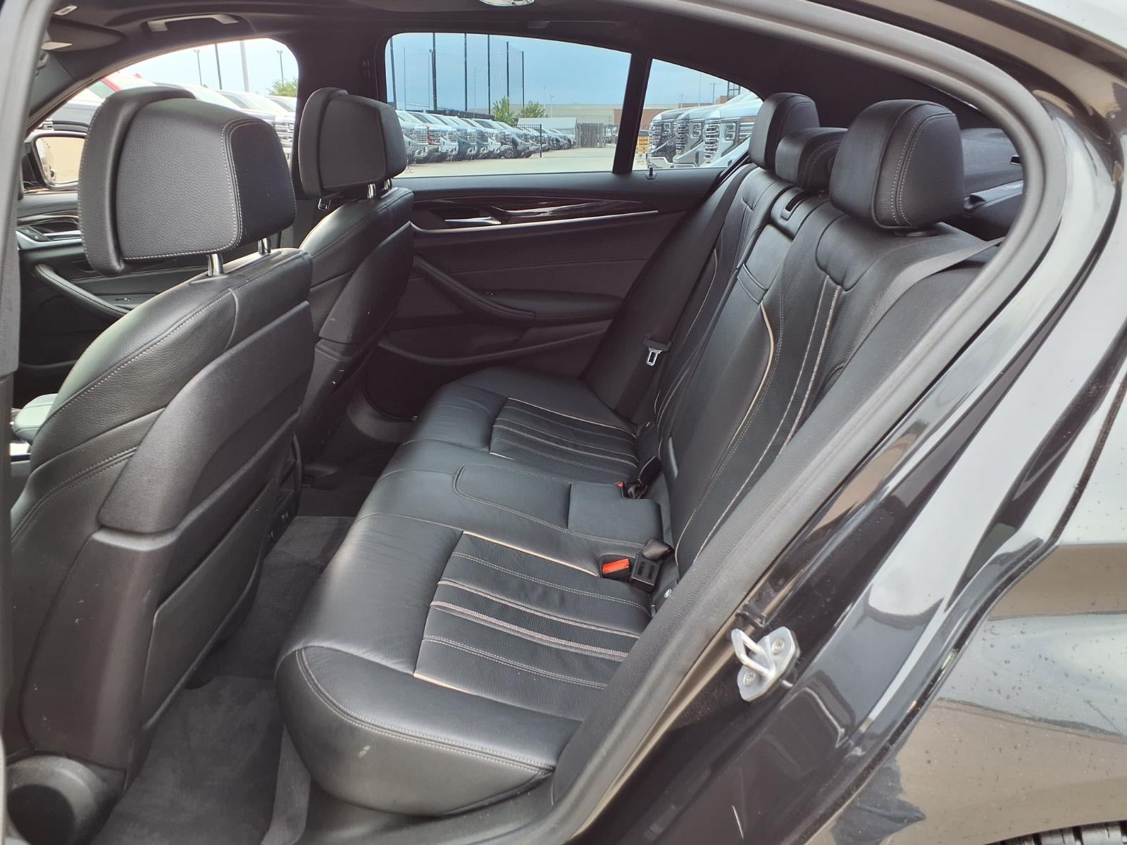 2018 BMW 540i 540i