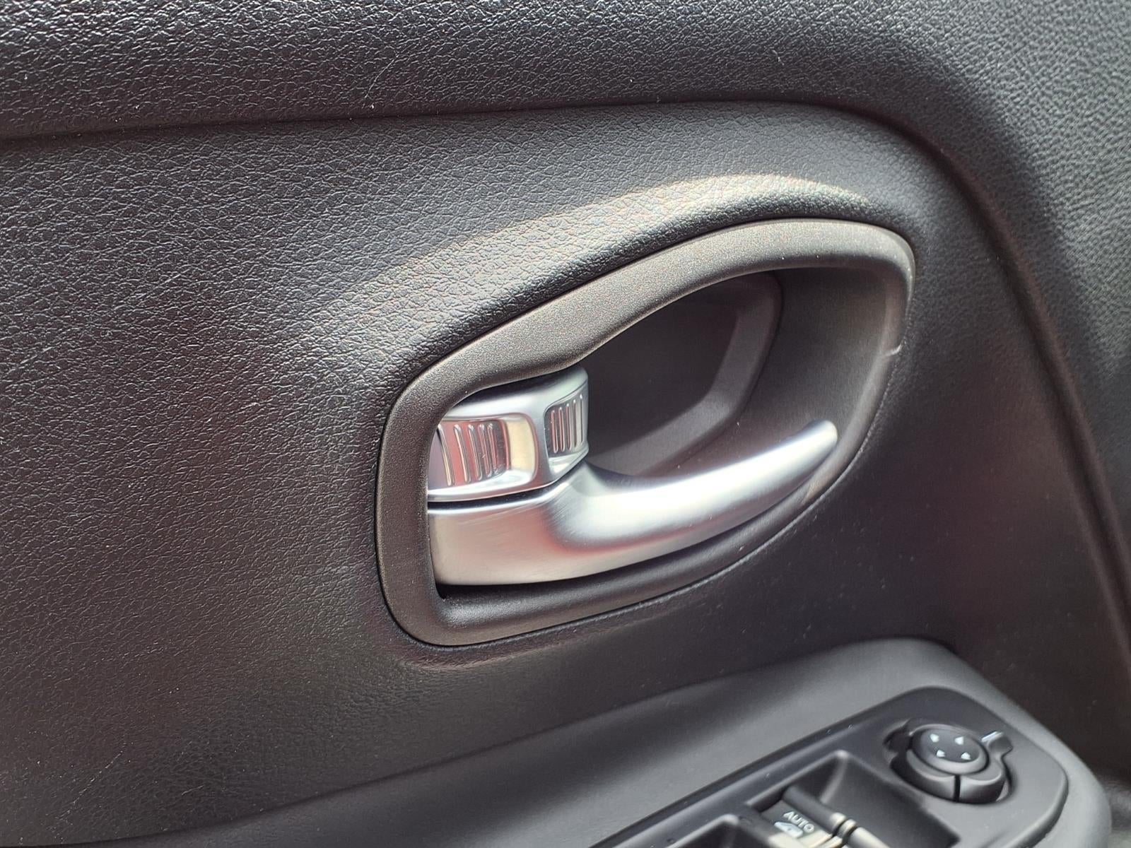2018 Jeep Renegade Limited FWD